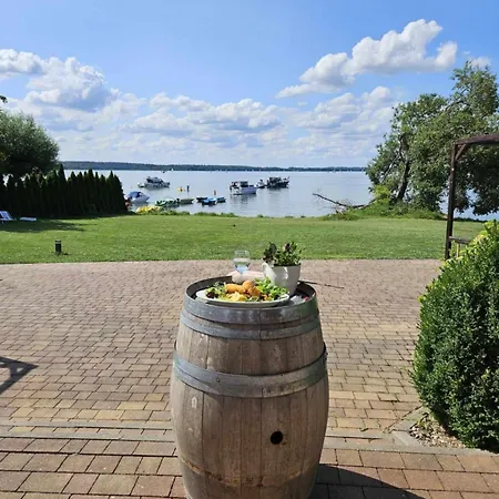 Hotel Noce I Dnie Pierkunowo