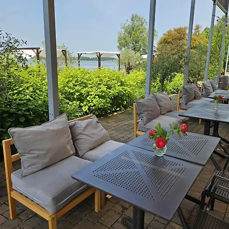 Noce I Dnie Hotel