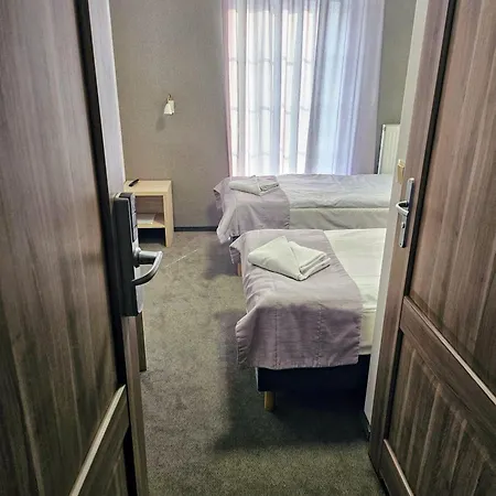 Hotel Noce I Dnie *