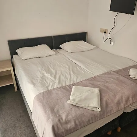 Noce I Dnie Hotel