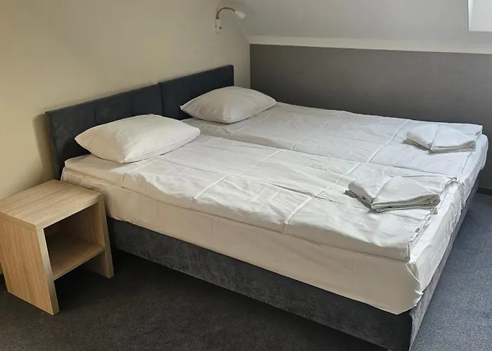 Noce I Dnie Hotel Pierkunowo