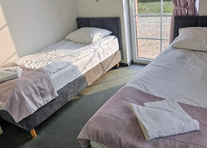 Hotel Noce I Dnie Pierkunowo